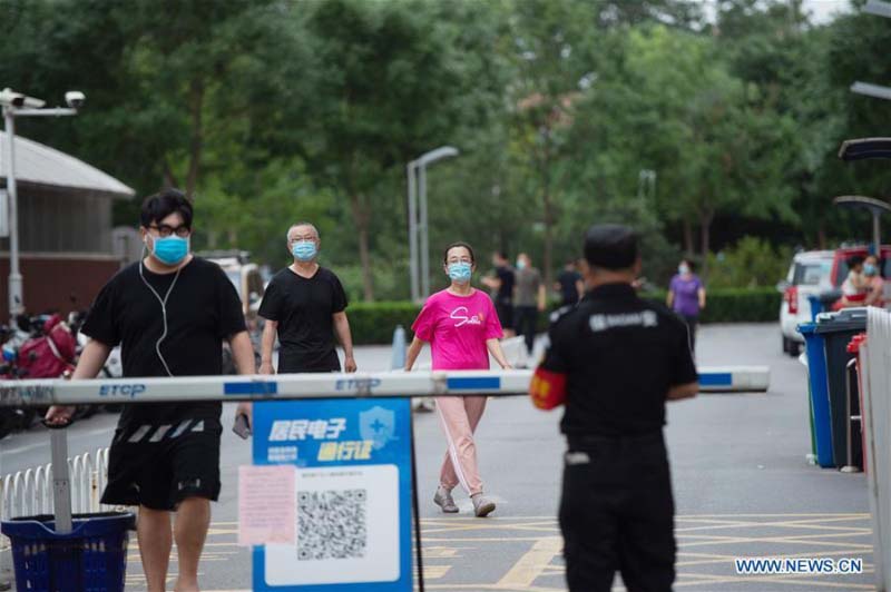 La gestion fermée a repris dans toutes les communautés alors que Beijing intensifie la réponse d'urgence au COVID-19