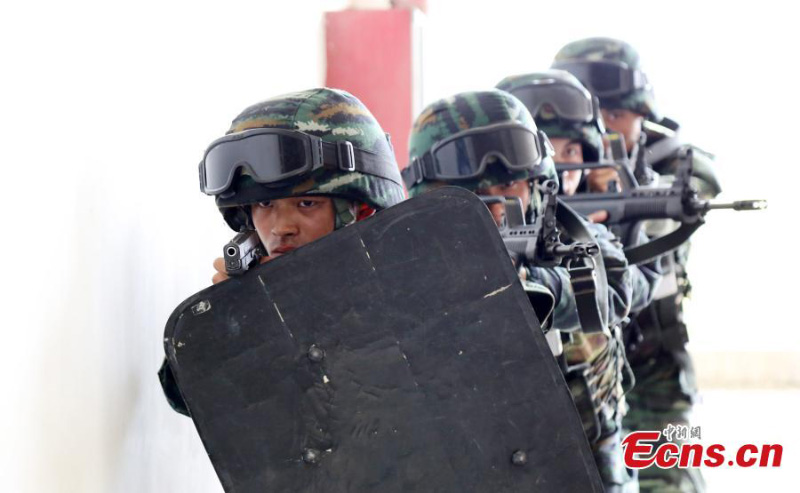La police armée mène un exercice dans le Fujian