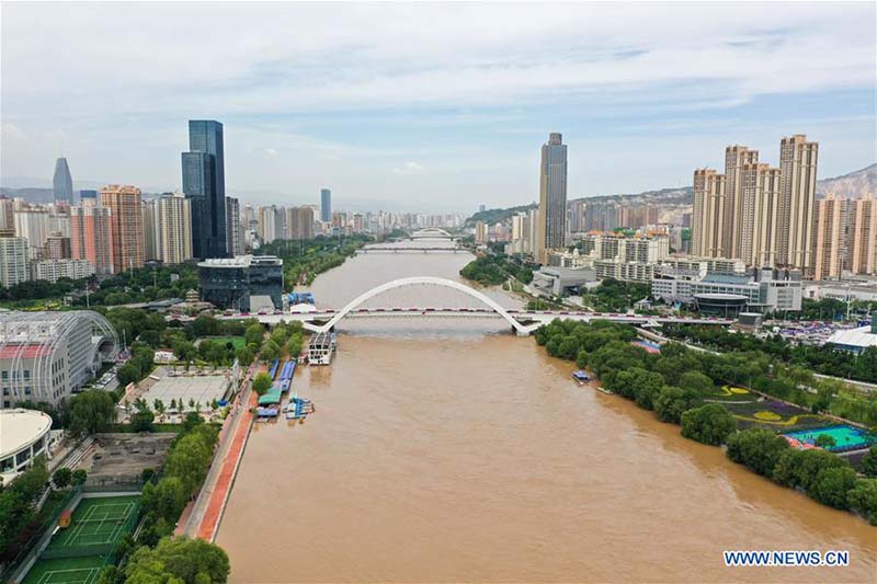 Le niveau d'eau de la section de Lanzhou du fleuve Jaune monte