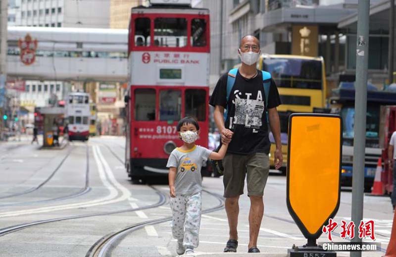 Hong Kong renforce encore les mesures anti-épidémie