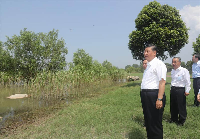 Xi Jinping inspecte un parc écologique et une aciérie dans l'Anhui