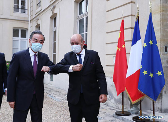 La France et la Chine d'accord pour promouvoir la coopération et servir d'exemple de relations entre de grands pays