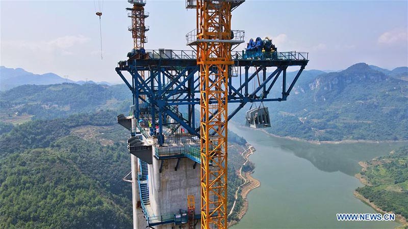 Chine : construction d'une autoroute au Guizhou