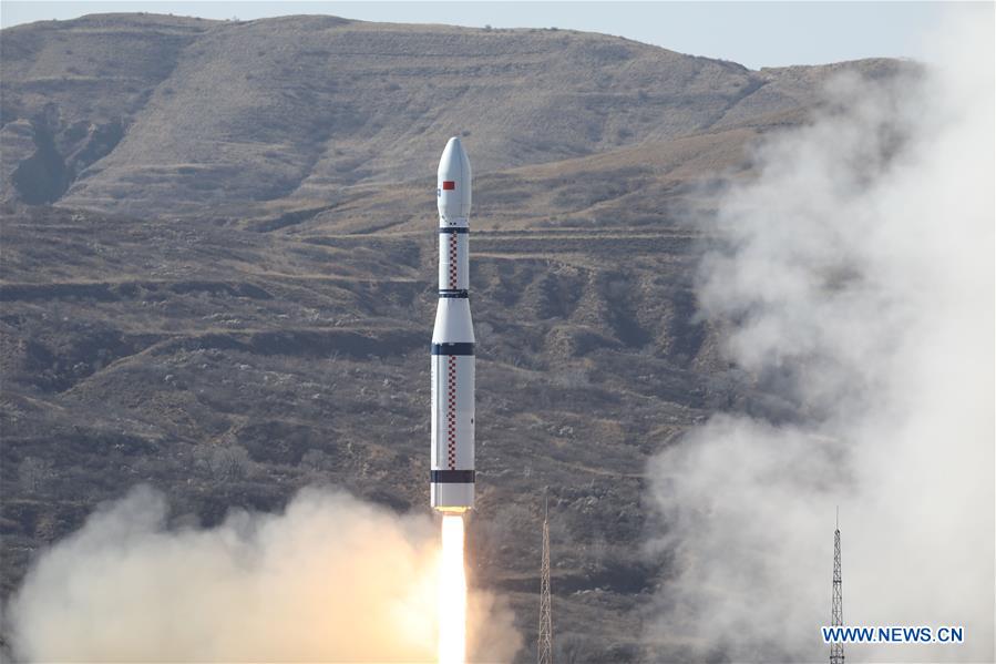 La Chine envoie 13 satellites en orbite avec une seule fusée