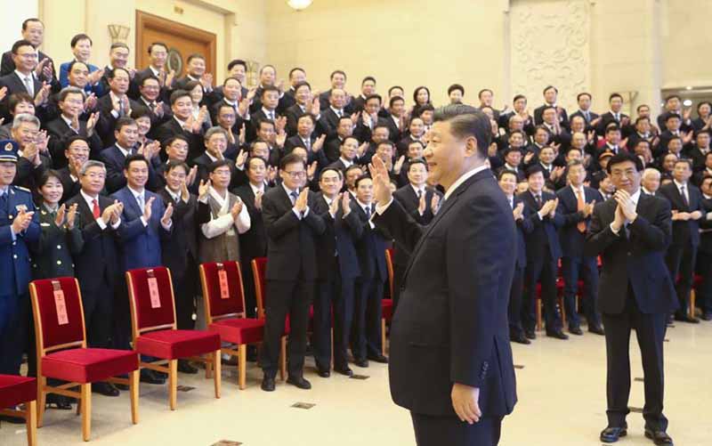 Xi Jinping rencontre des modèles culturels et éthiques