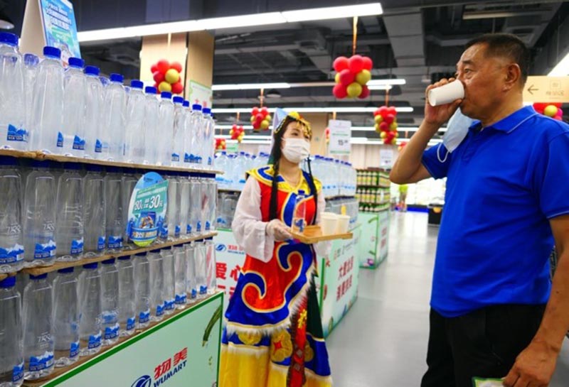 Chine : la vente des produits destinés à la réduction de la pauvreté a dépassé 330 milliards de yuans durant les 10 premiers mois
