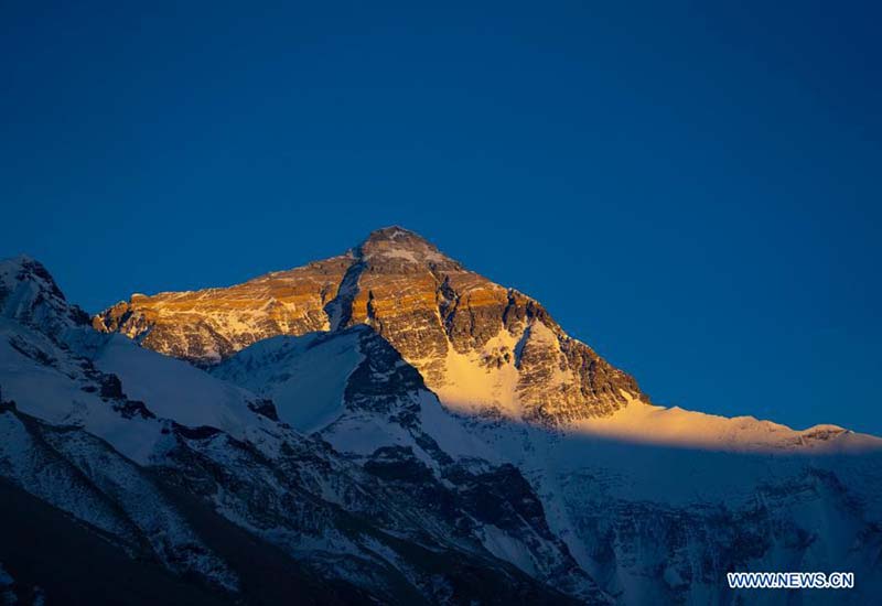 8.848,86 mètres -- la Chine et le Népal annoncent conjointement la nouvelle altitude du mont Qomolangma
