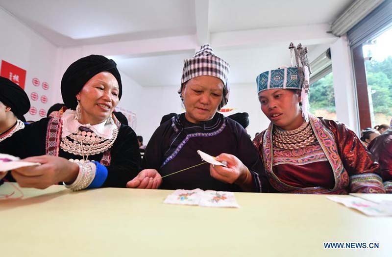 Le patrimoine culturel aide les groupes ethniques d'un comté du sud de la Chine à sortir de la pauvreté