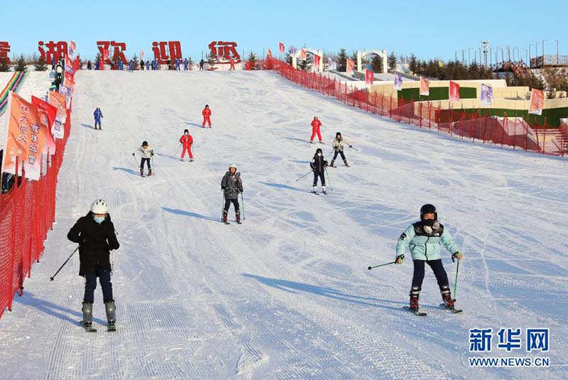 Hebei : à la découverte de la magie des sports de glace et de neige