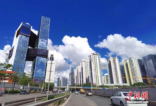 Shenzhen recrute pour la première fois des fonctionnaires de Hong Kong et Macao