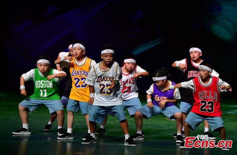 La 5e finale de danse hip-hop trans-détroit s'est tenue à Fuzhou