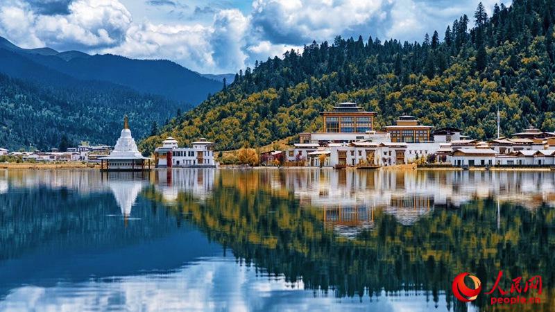 Linzhi, ville pittoresque du Tibet