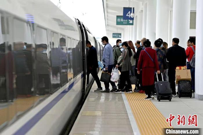 Les migrants qui resteront dans le Guangdong pendant la Fête du Printemps recevront des bons d'achat