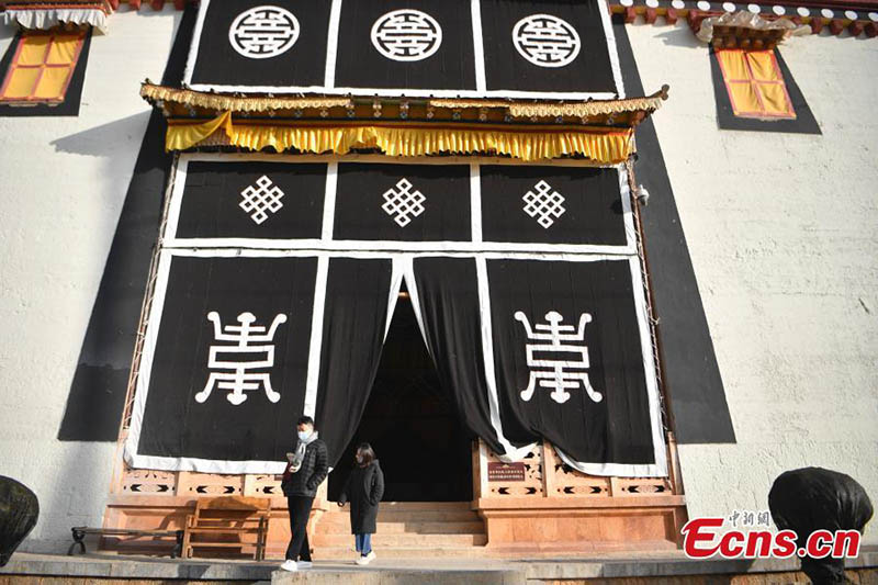 La lamaserie de Gedan Songzanlin à Shangri-La attire les touristes