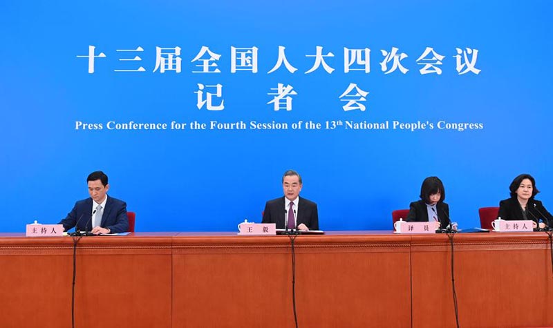 Le ministre chinois des AE rencontre la presse pour aborder la politique étrangère et les relations extérieures