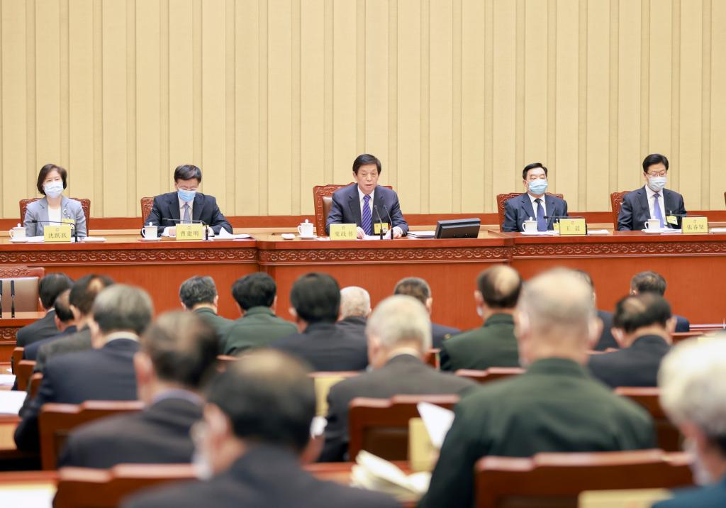Les législateurs chinois délibèrent sur des projets d'amendements à des annexes de la Loi fondamentale de la RASHK