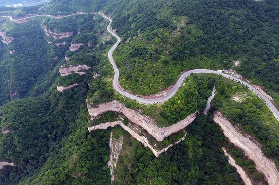 De meilleures routes pour la vitalisation rurale en Chine