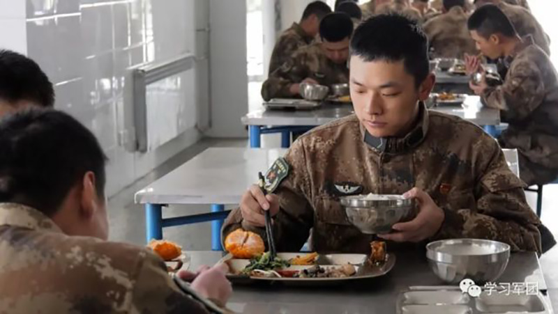 Les soldats de l'APL au Tibet ont accès à des produits frais vendus sur une application de livraison de nourriture