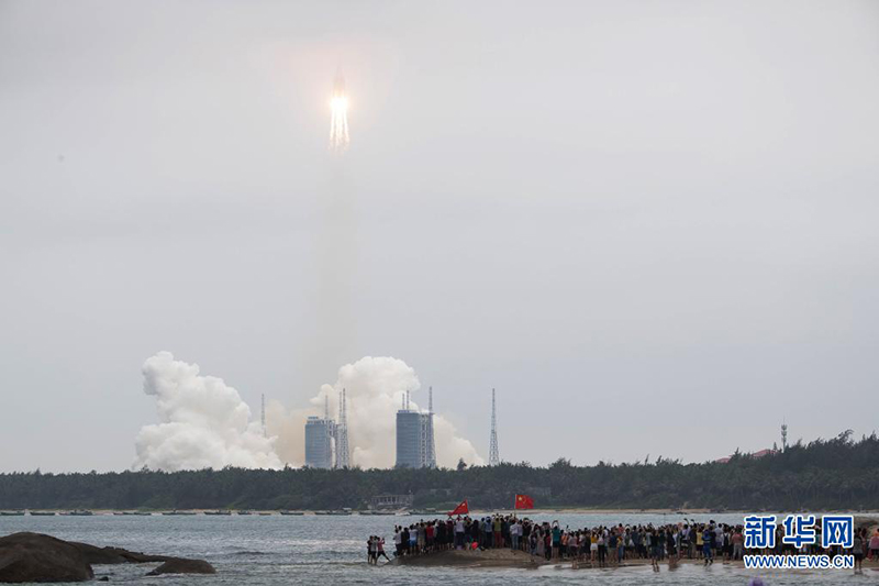 La Chine lance le module de base Tianhe de sa station spatiale