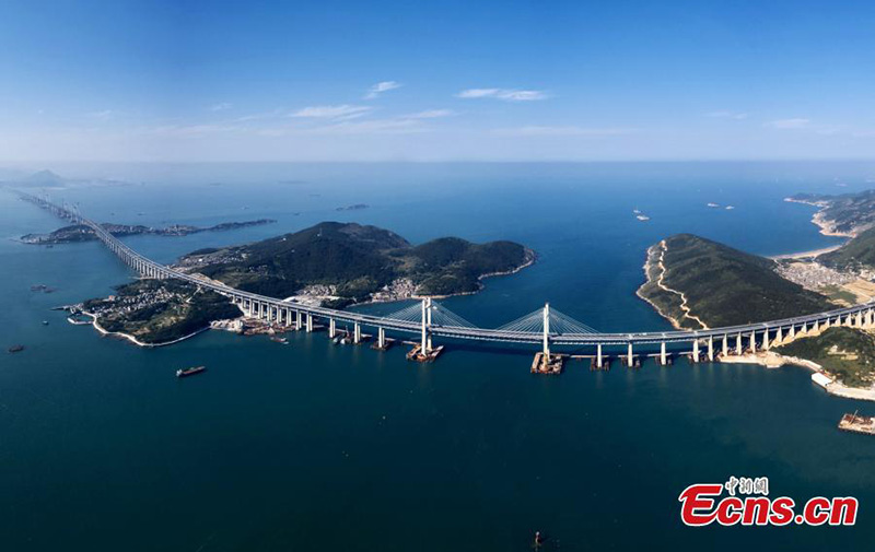 Le grand pont routier et ferroviaire du détroit de Pingtan : le plus long du genre au monde