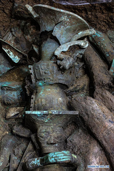 Chine : reliques déterrées dans les ruines de Sanxingdui