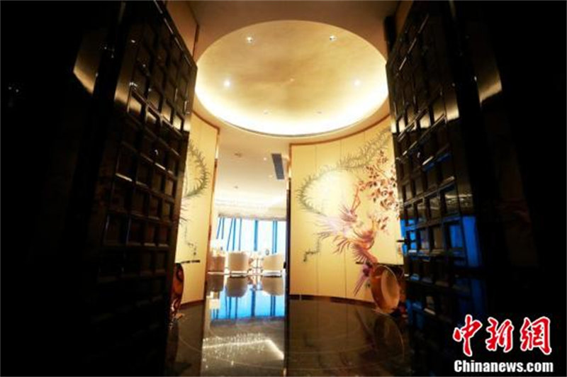 L'hôtel le plus haut du monde ouvre ses portes à ses clients à Shanghai