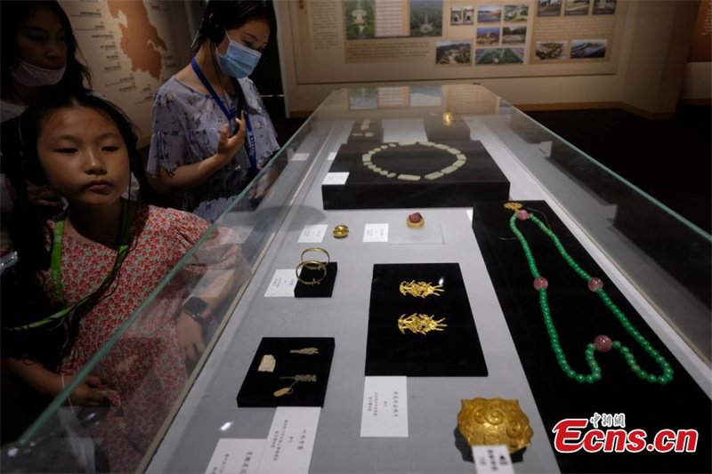 Une nouvelle exposition au Musée de Nanjing dévoile l'histoire ancienne de la province du Jiangsu