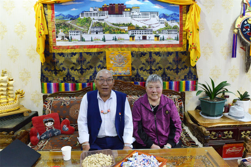 Les couples tibéto-han reflètent l'amour de l'unité de la région