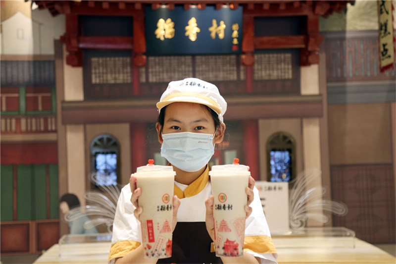La culture moderne ajoute une nouvelle saveur aux pâtisseries traditionnelles de Beijing