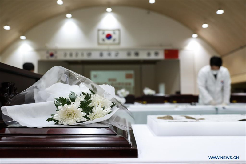 République de Corée : mise en bière de 109 dépouilles de martyrs chinois de la Guerre de Corée
