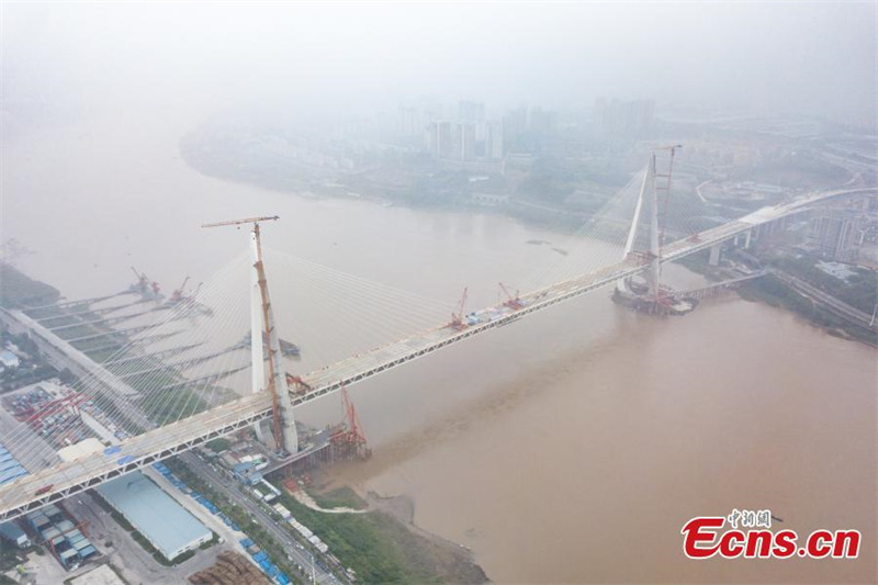Le pont à haubans rail-route le plus long du monde connecté à Chongqing