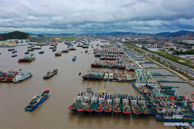 Chine : le Zhejiang et Shanghai se préparent au typhon Chanthu