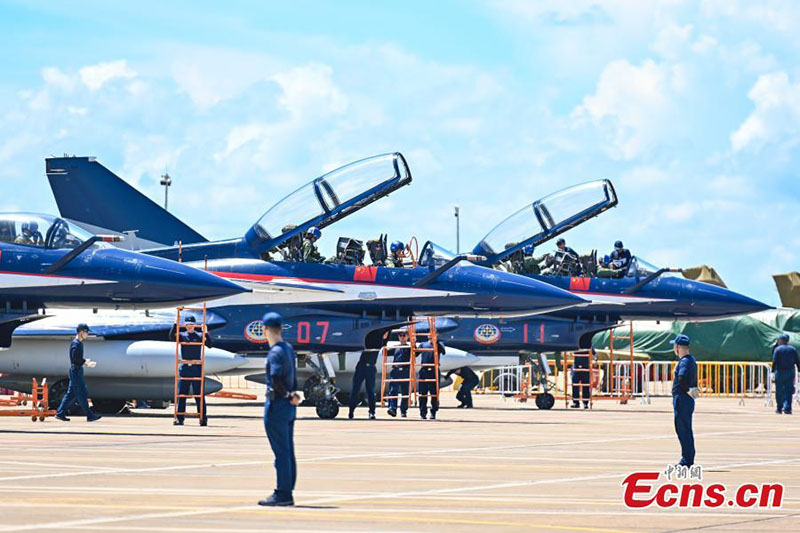 Des avions de combat de l'armée de l'air chinoise seront présents au 13e Salon de l'aéronautique de Zhuhai