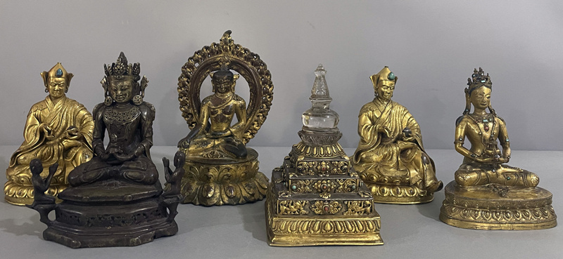 Le Musée du Tibet a reçu 12 antiquités et œuvres d'art récupérées à l'étranger
