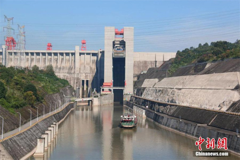 Le plus grand ascenseur à navires du monde remis en service au barrage des Trois Gorges