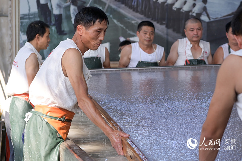 Comment le « super » papier de riz chinois est-il fabriqué dans la province de l'Anhui ?