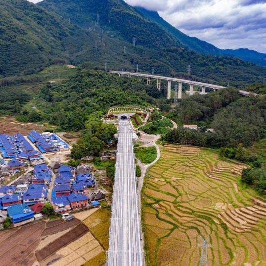 La pose des rails du chemin de fer Chine-Laos est terminée et la ligne sera mise en service cette année