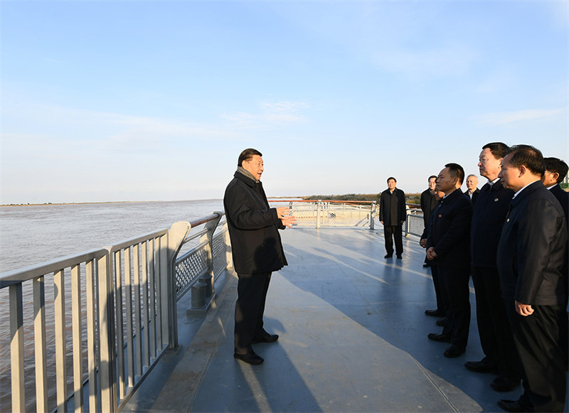Xi Jinping inspecte l'estuaire du fleuve Jaune