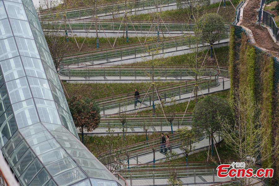 Chongqing : un sentier piétonnier qui ressemble à un serpent