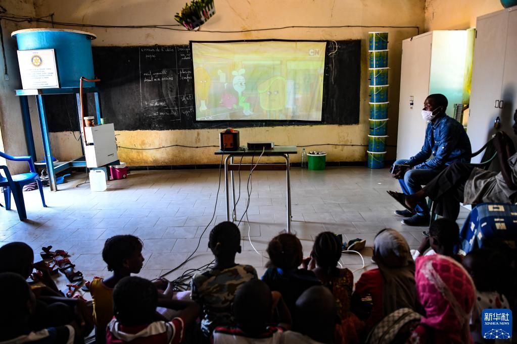 Le projet « Dix mille villages connectés » ouvre l'Afrique sur le monde