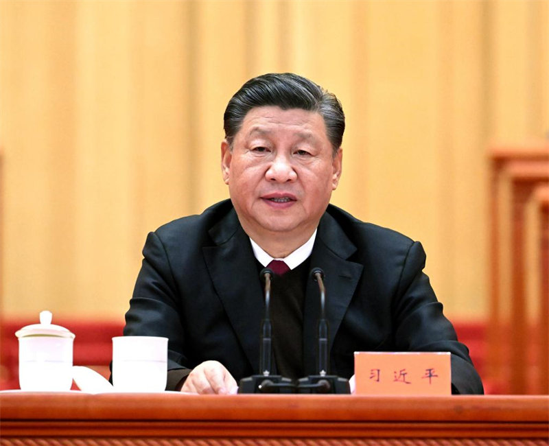 Xi Jinping met l'accent sur la confiance culturelle lors d'une grande conférence d'artistes et d'écrivains