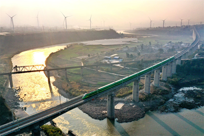 Sichuan ：la préfecture de Liangshan entre dans « l'ère des véhicules à moteur »