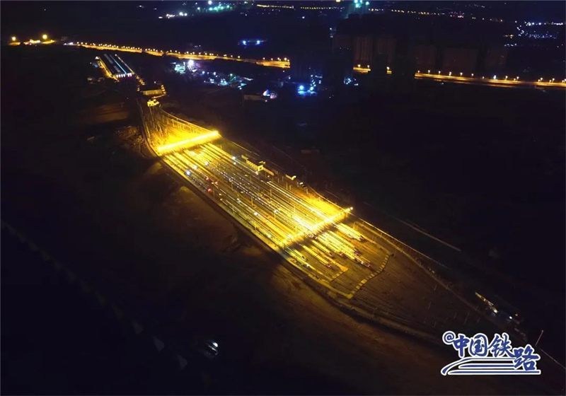 En photos : le développement du « transporteur terrestre » de la Chine