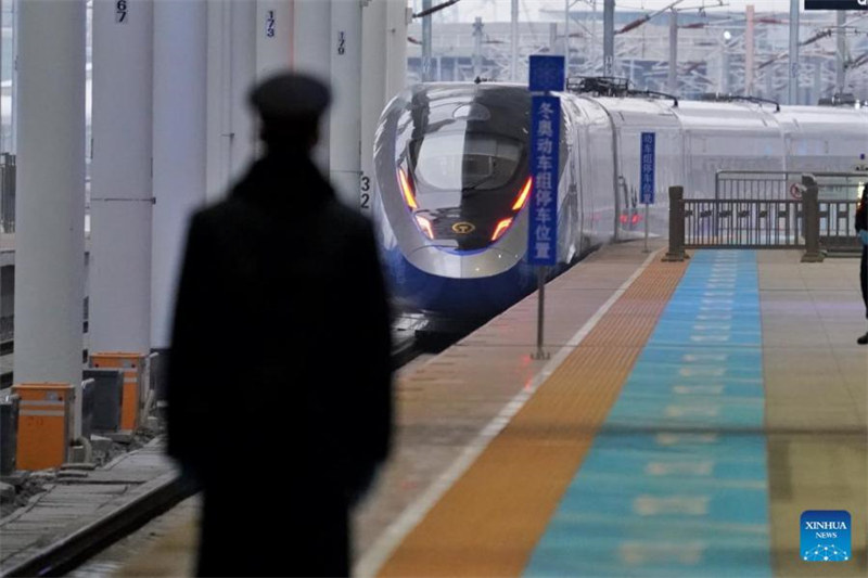 Le train à grande vitesse Beijing-Zhangjiakou pour les JO de Beijing 2022 mis en service