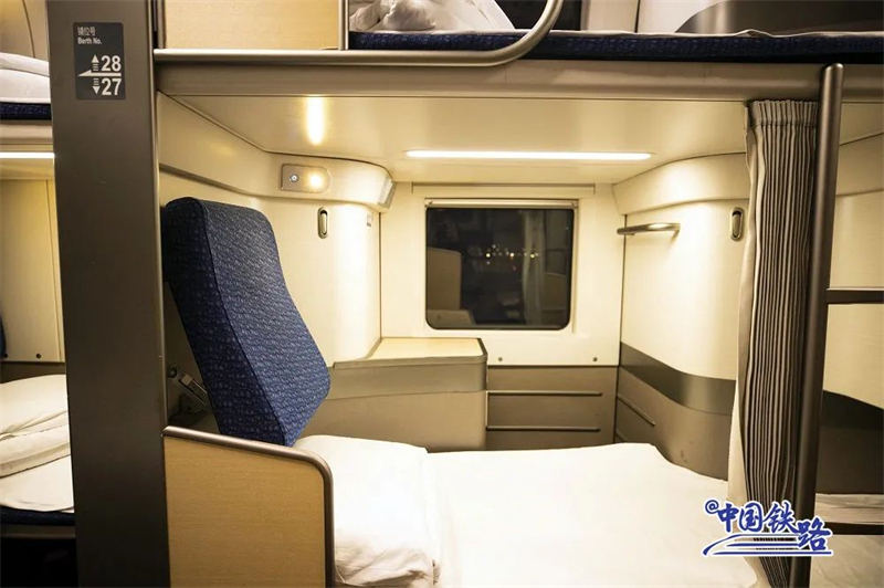 Un train-couchette à grande vitesse comme « hôtel mobile » mis en service en Chine