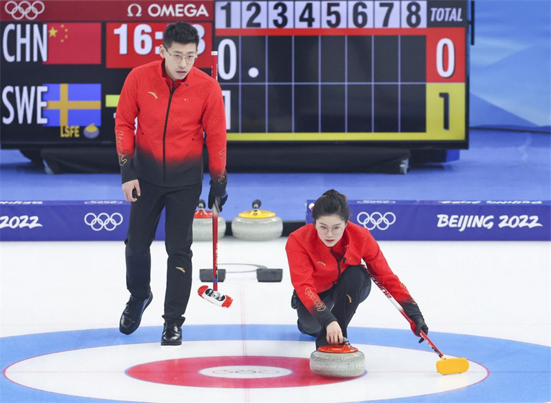 (Beijing 2022) Curling double mixte entre la Chine et la Suède
