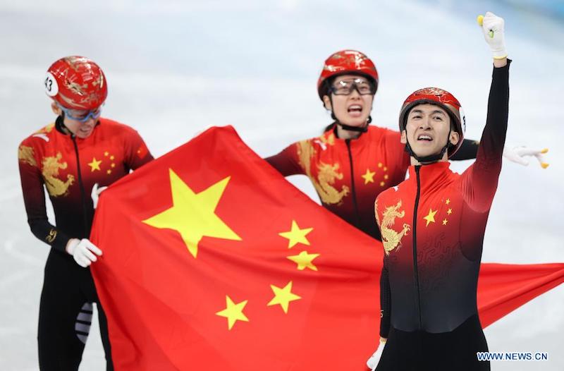 (BEIJING 2022) La Chine remporte la première médaille d'or de relais mixte de short-track sur 2.000 m