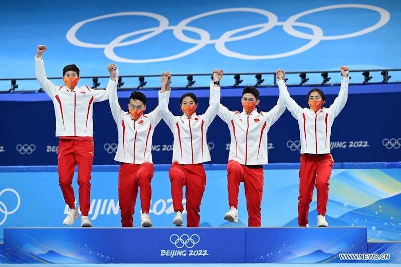 (BEIJING 2022) La Chine remporte la première médaille d'or de relais mixte de short-track sur 2.000 m