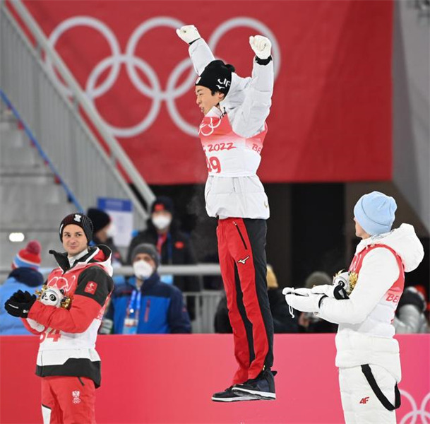 (BEIJING 2022) Les médaillés du saut à ski tremplin normal individuel hommes