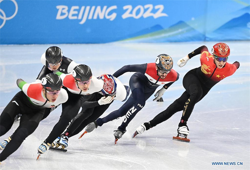 (BEIJING 2022) Ren Ziwei remporte la médaille d'or de patinage de vitesse short track du 1.000 mètres hommes